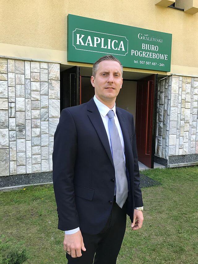 Robert Gralewski - właściciel zakładu pogrzebowego
